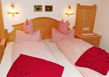 Gemütliches Schlafzimmer im Appartement am Brandlhof